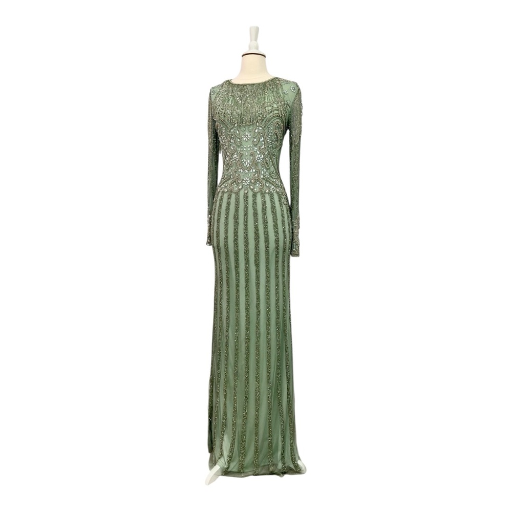 Elegant Green Evening Gown